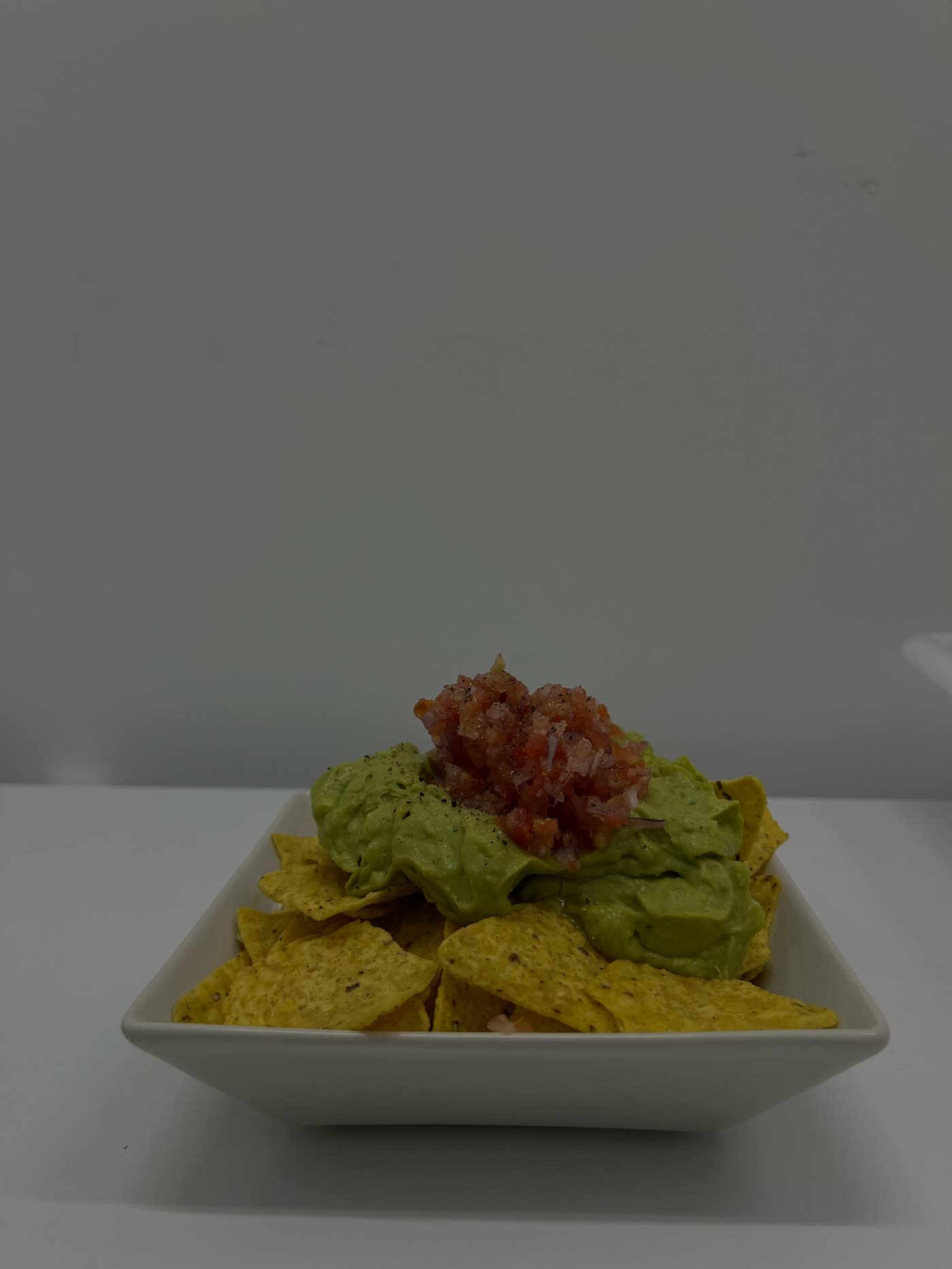 Nachos con guacamole